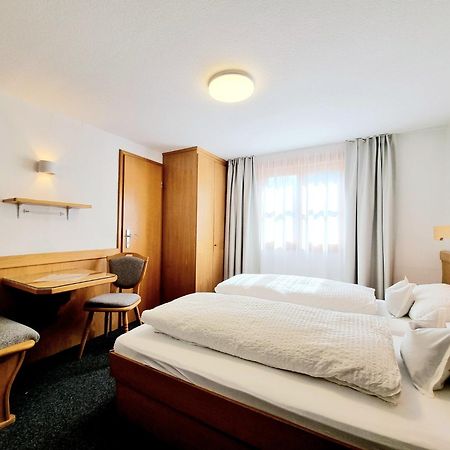 Das Bergfried - Urlaub Zentral Und Ruhig! Apartman Riezlern Kültér fotó