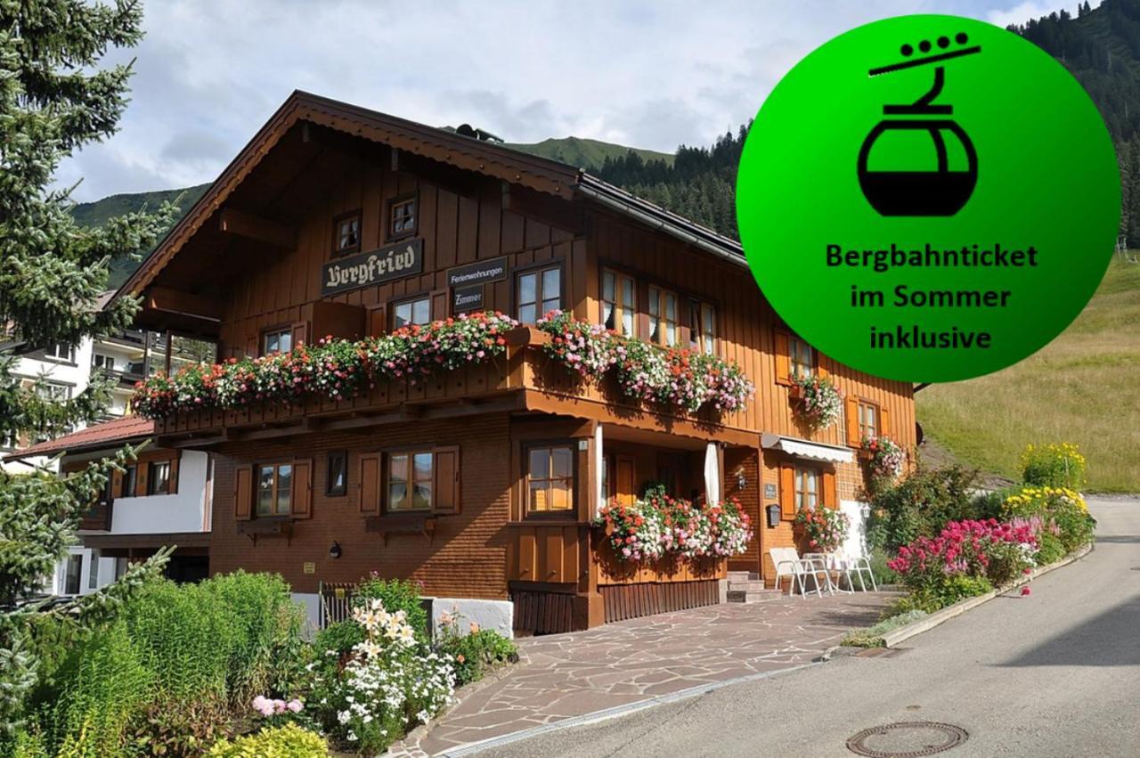 Das Bergfried - Urlaub Zentral Und Ruhig! Apartman Riezlern Kültér fotó