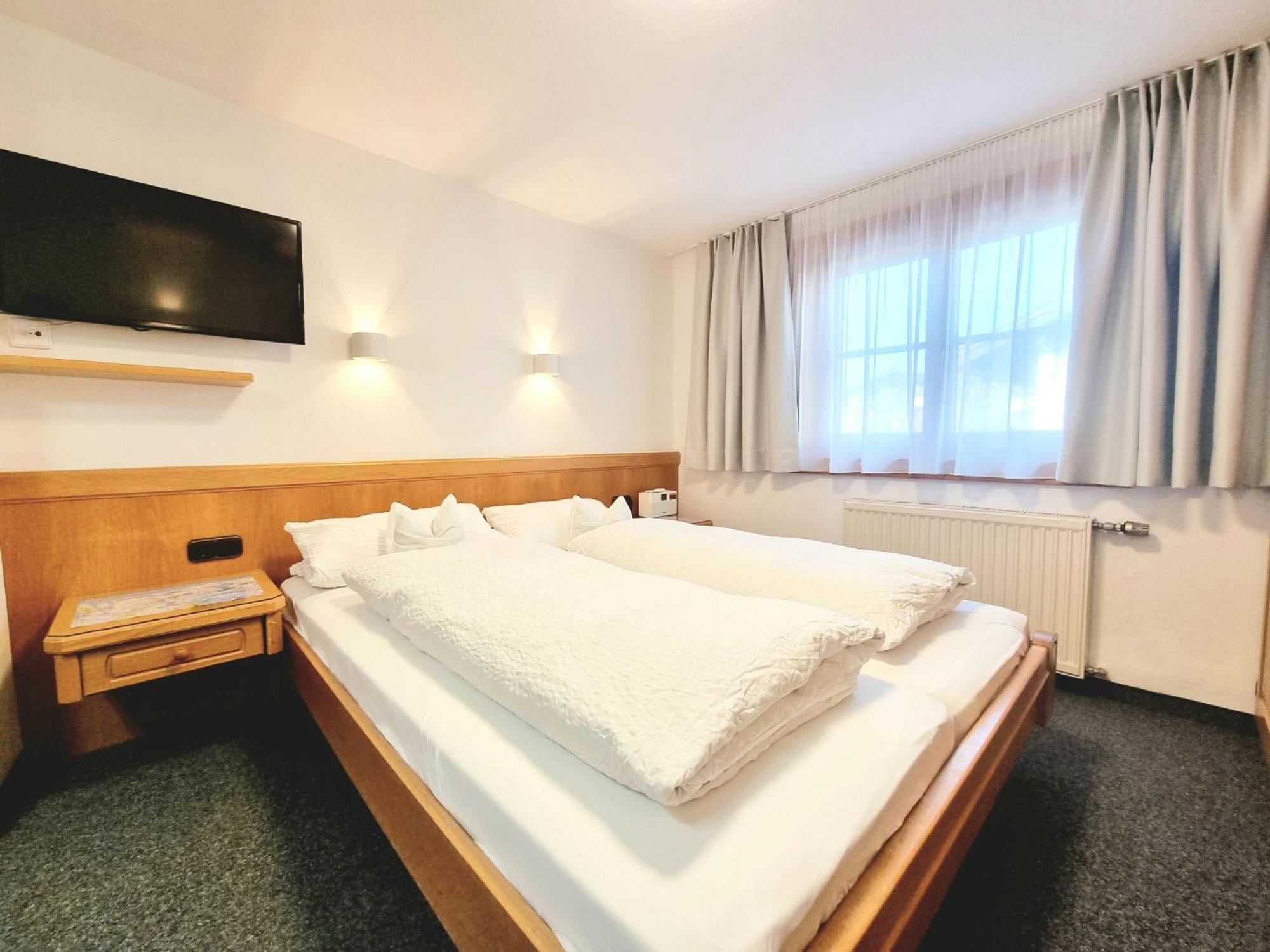 Das Bergfried - Urlaub Zentral Und Ruhig! Apartman Riezlern Kültér fotó