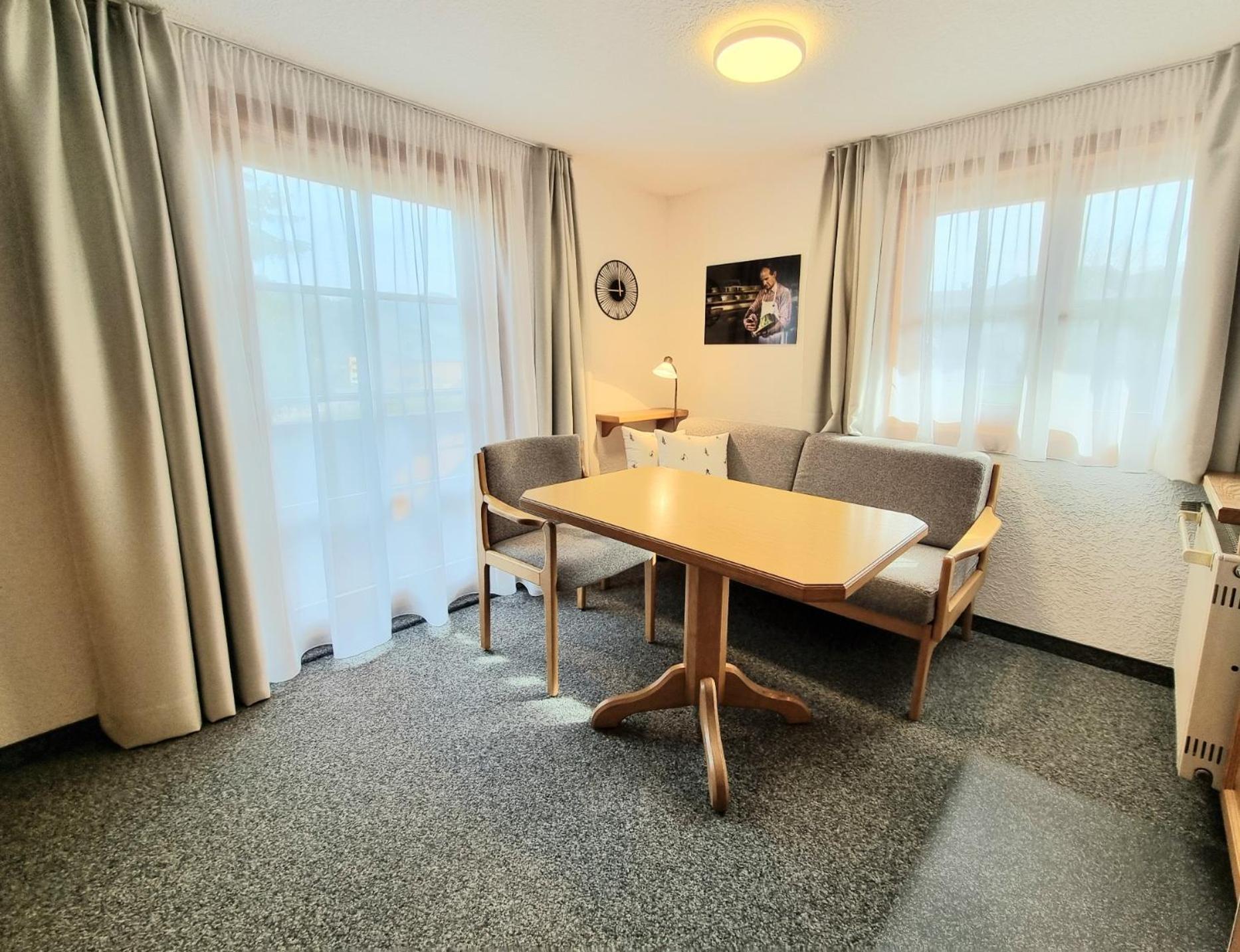Das Bergfried - Urlaub Zentral Und Ruhig! Apartman Riezlern Kültér fotó